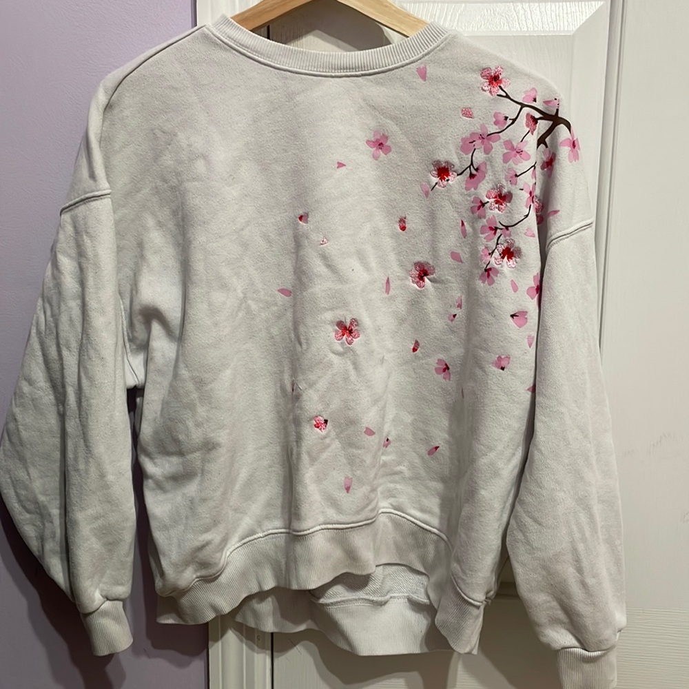 White Sweatshirt
